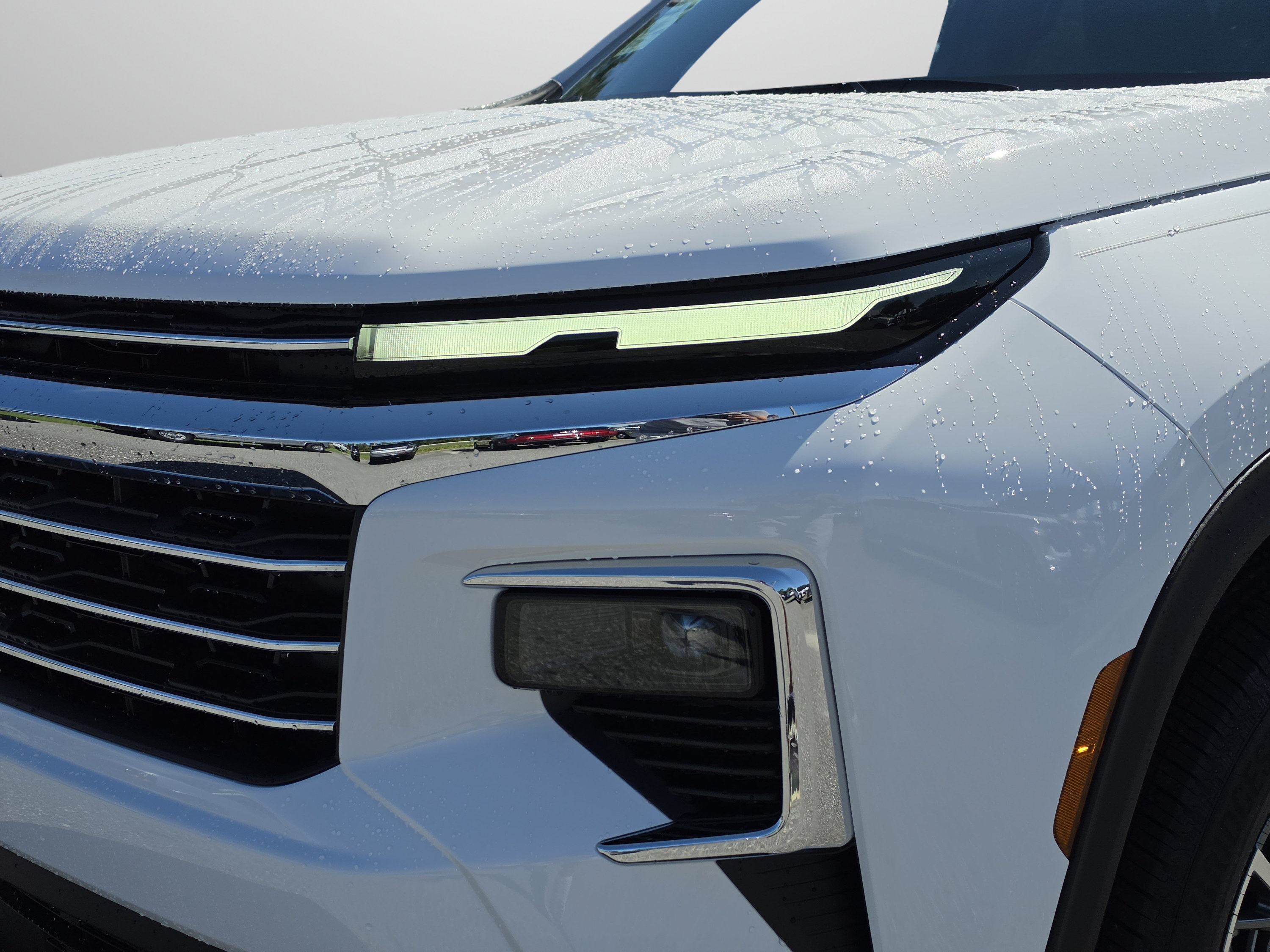 New 2027 Chevrolet Traverse LT w/ Driver Confidence Package FWD image 13