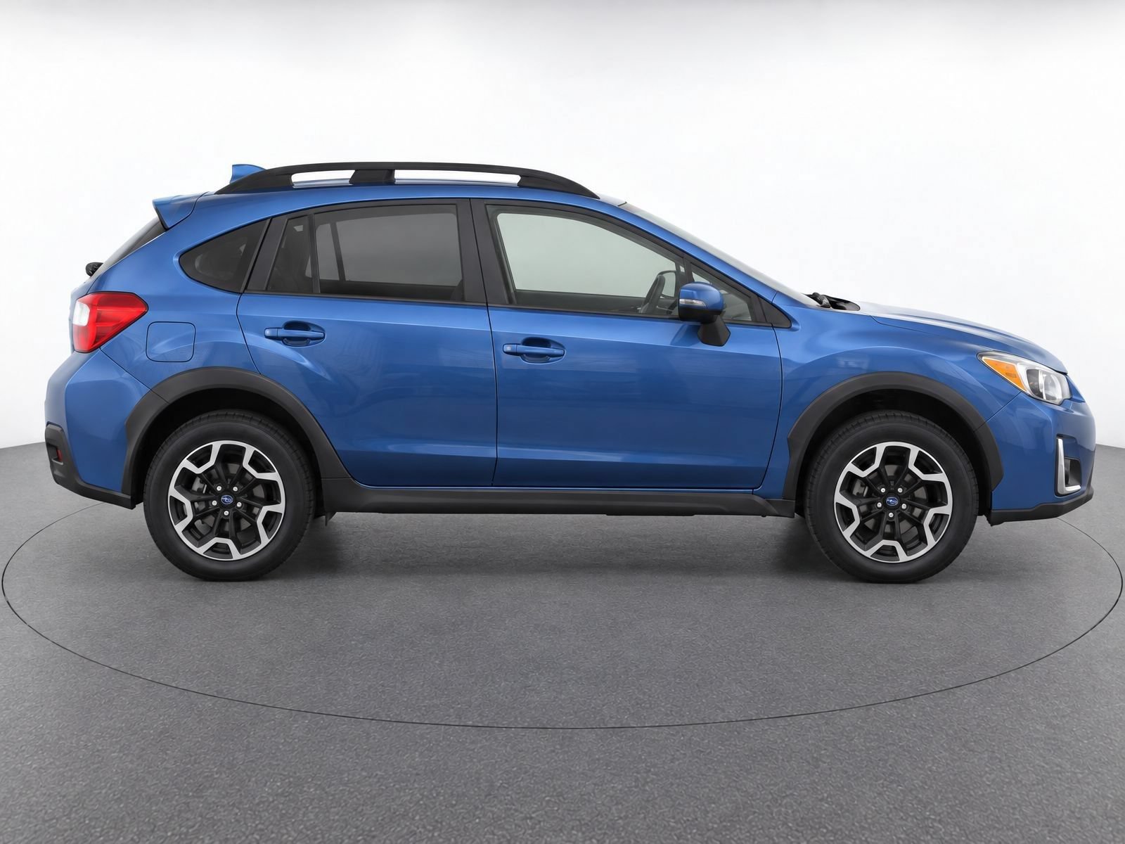 Used 2017 Subaru Crosstrek 2.0i Limited AWD/4WD image 4