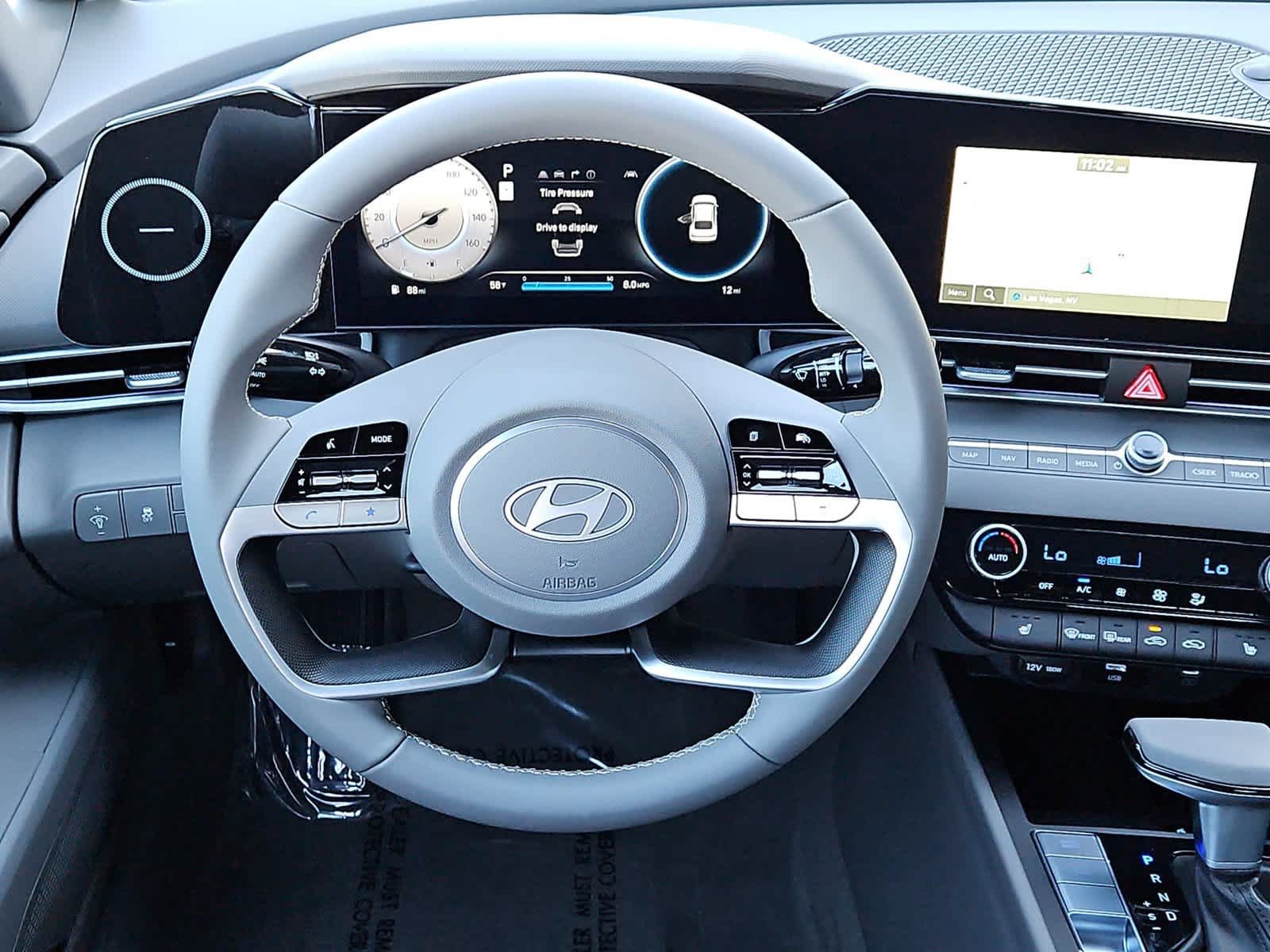 Used 2025 Hyundai Elantra SEL w/ Cargo Package FWD image 19