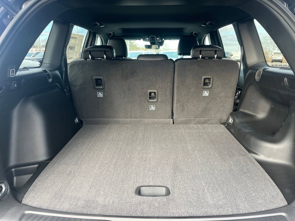 New 2025 Jeep Grand Cherokee Altitude image 28