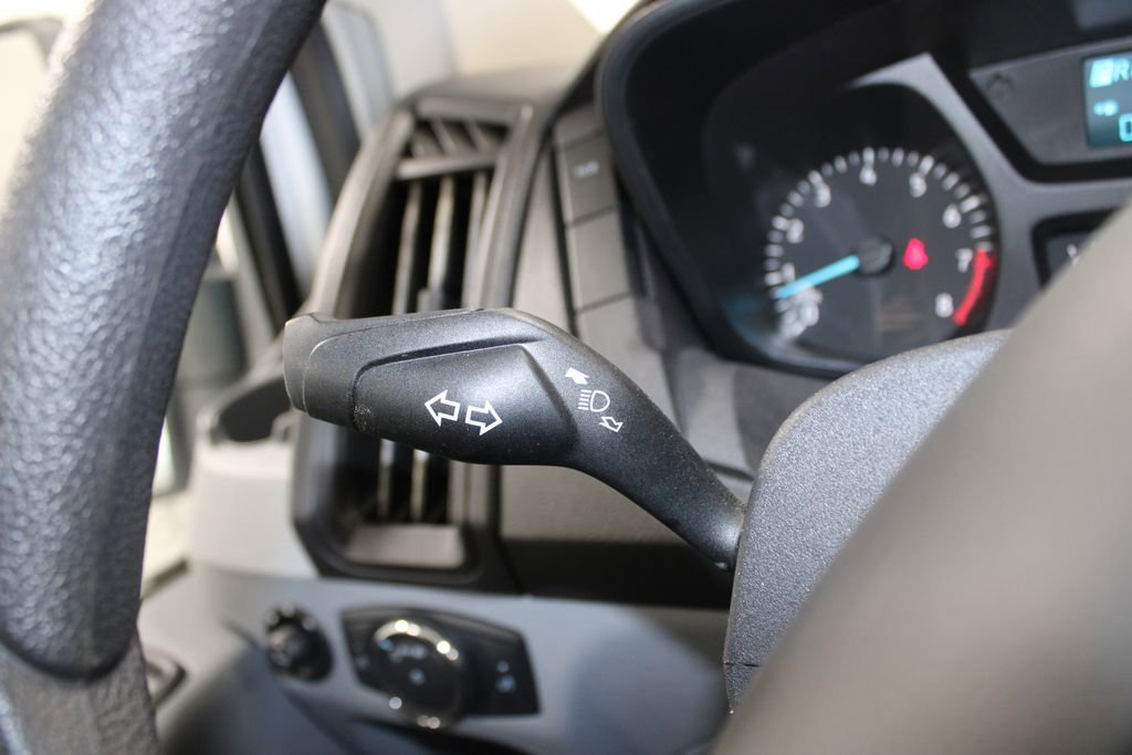 Used 2018 Ford Transit 350 XL image 35