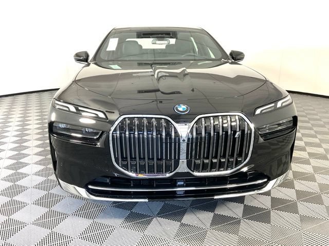 Used 2024 BMW i7 xDrive60 RWD image 2