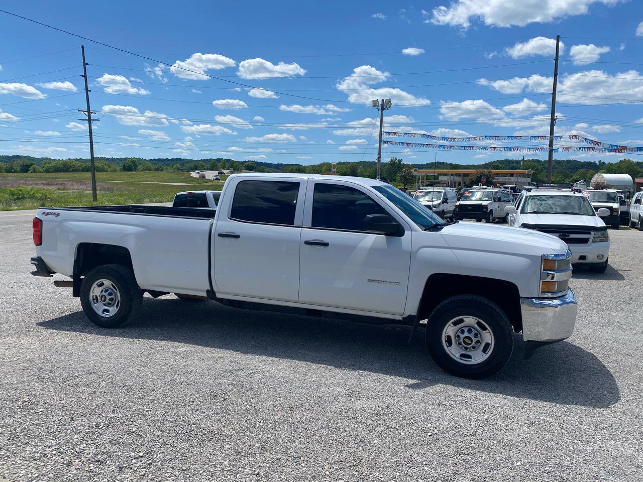 Used 2018 Chevrolet Silverado 2500 W/T w/ WT Convenience Package AWD/4WD image 2