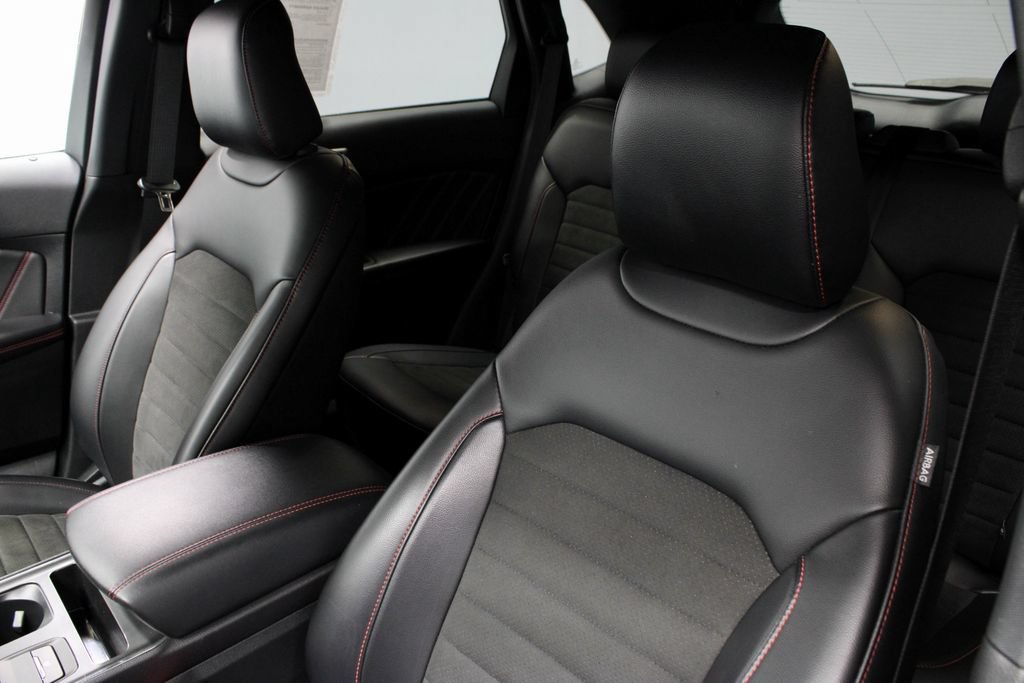 Certified 2024 Ford Edge ST-Line AWD/4WD image 26