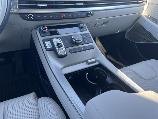 Used 2025 Hyundai Palisade Calligraphy image 19