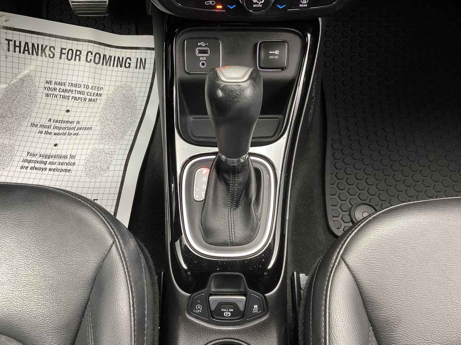 Used 2019 Jeep Compass Latitude FWD image 17