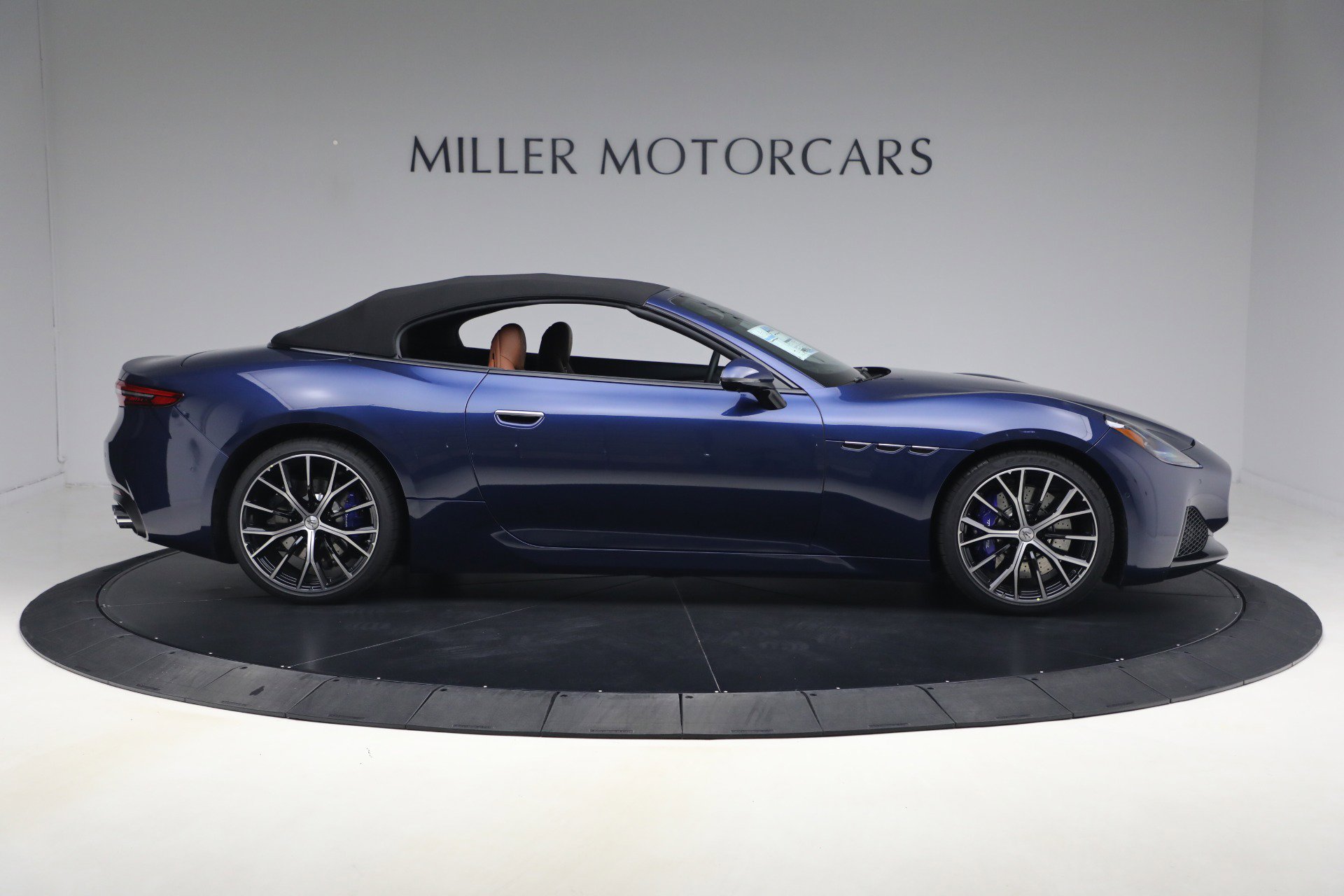 New 2026 Maserati GranCabrio Modena image 18