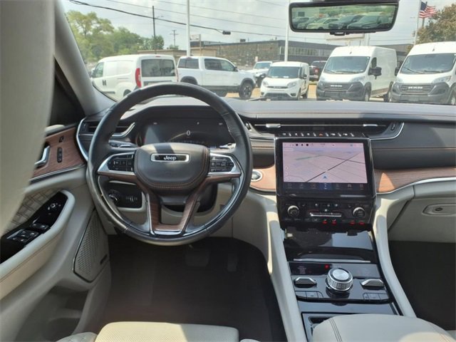 Used 2022 Jeep Grand Cherokee L Summit w/ Advanced Protech Group IV image 12