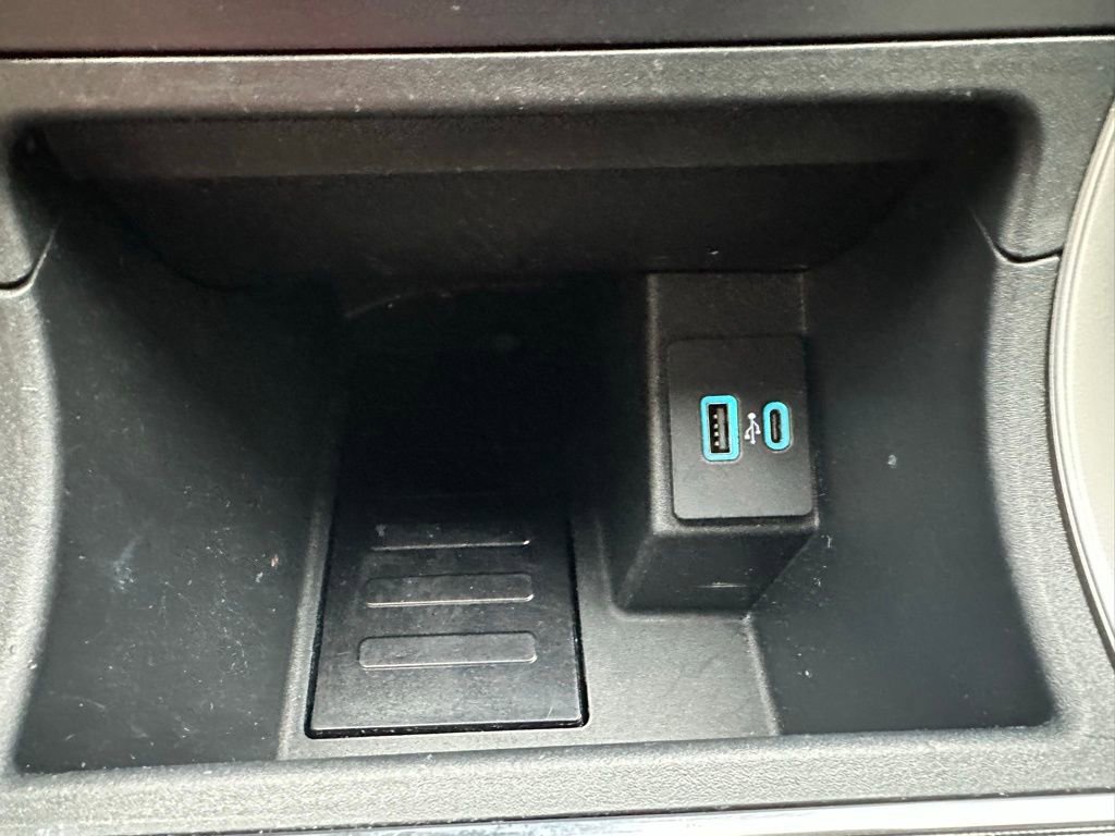 Used 2024 Ford Edge ST-Line image 27