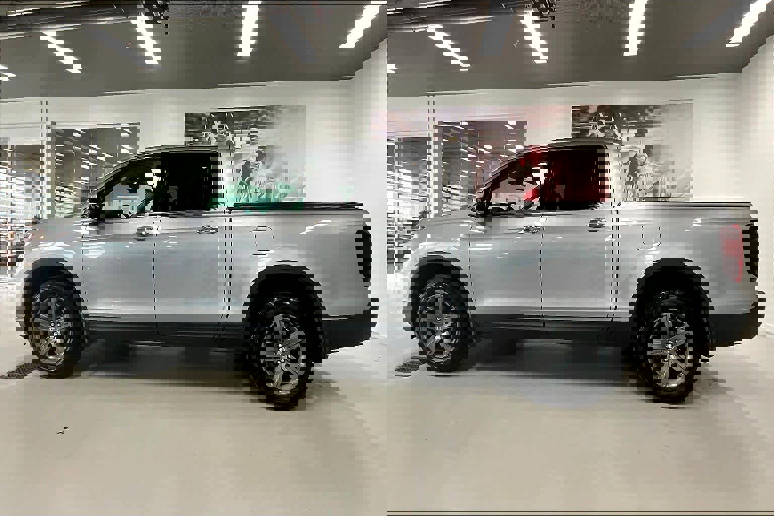 Used 2021 Honda Ridgeline RTL-E image 3