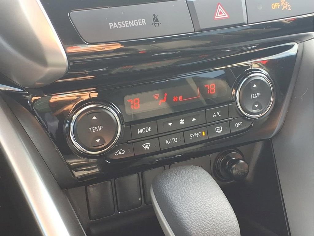 Used 2025 Mitsubishi Eclipse Cross AWD image 9