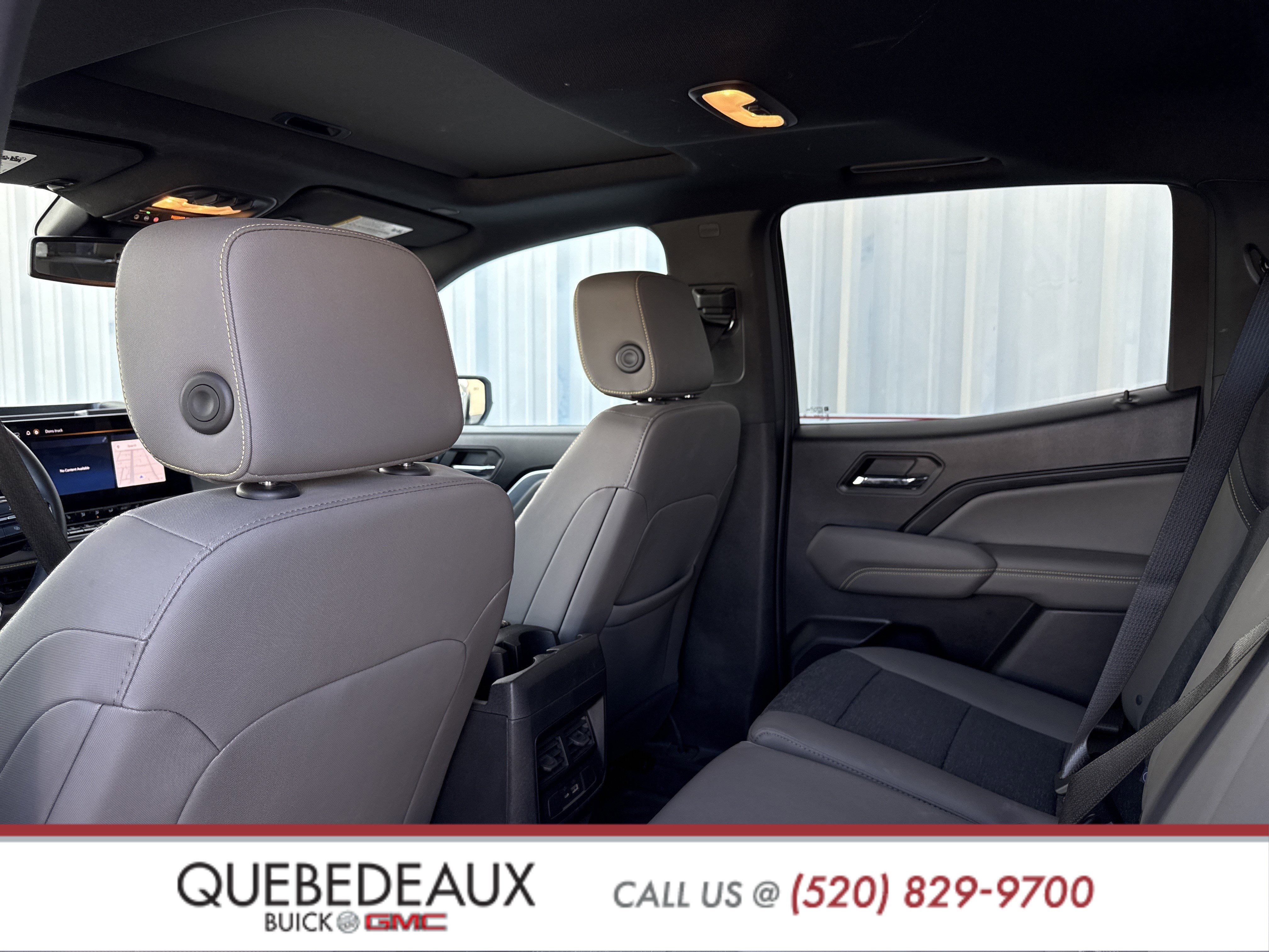 Used 2024 Chevrolet Colorado ZR2 w/ Technology Package image 41