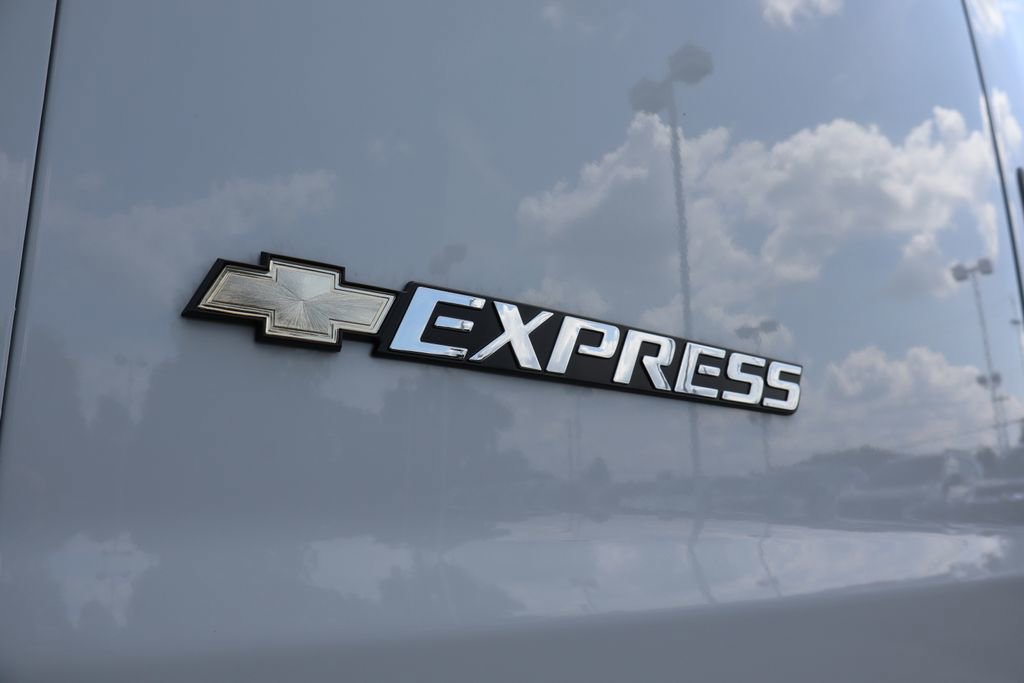 New 2025 Chevrolet Express 2500 w/ Driver Convenience Package image 22