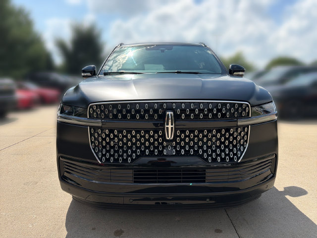 New 2026 Lincoln Navigator Reserve AWD/4WD image 12