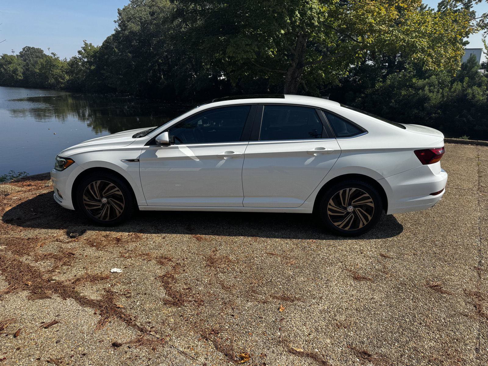 Used 2019 Volkswagen Jetta SEL Premium FWD image 10