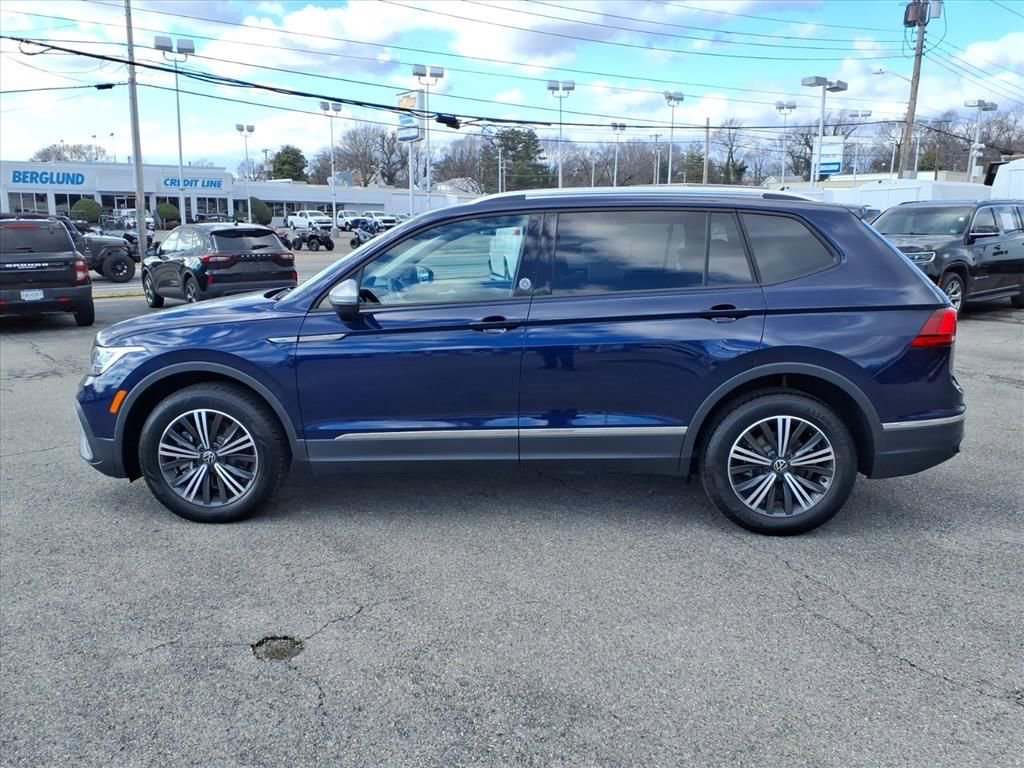 Used 2024 Volkswagen Tiguan Wolfsburg Edition image 7