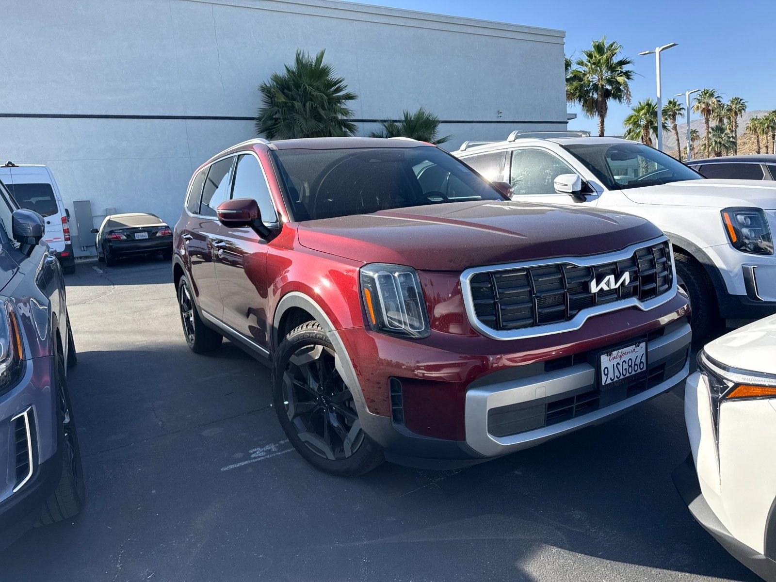 Used 2024 Kia Telluride S w/ S Sunroof Package AWD/4WD image 2