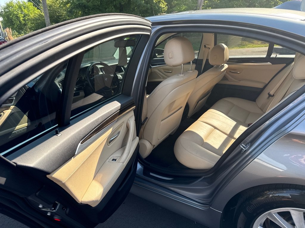 Used 2016 BMW 528i Sedan RWD image 10