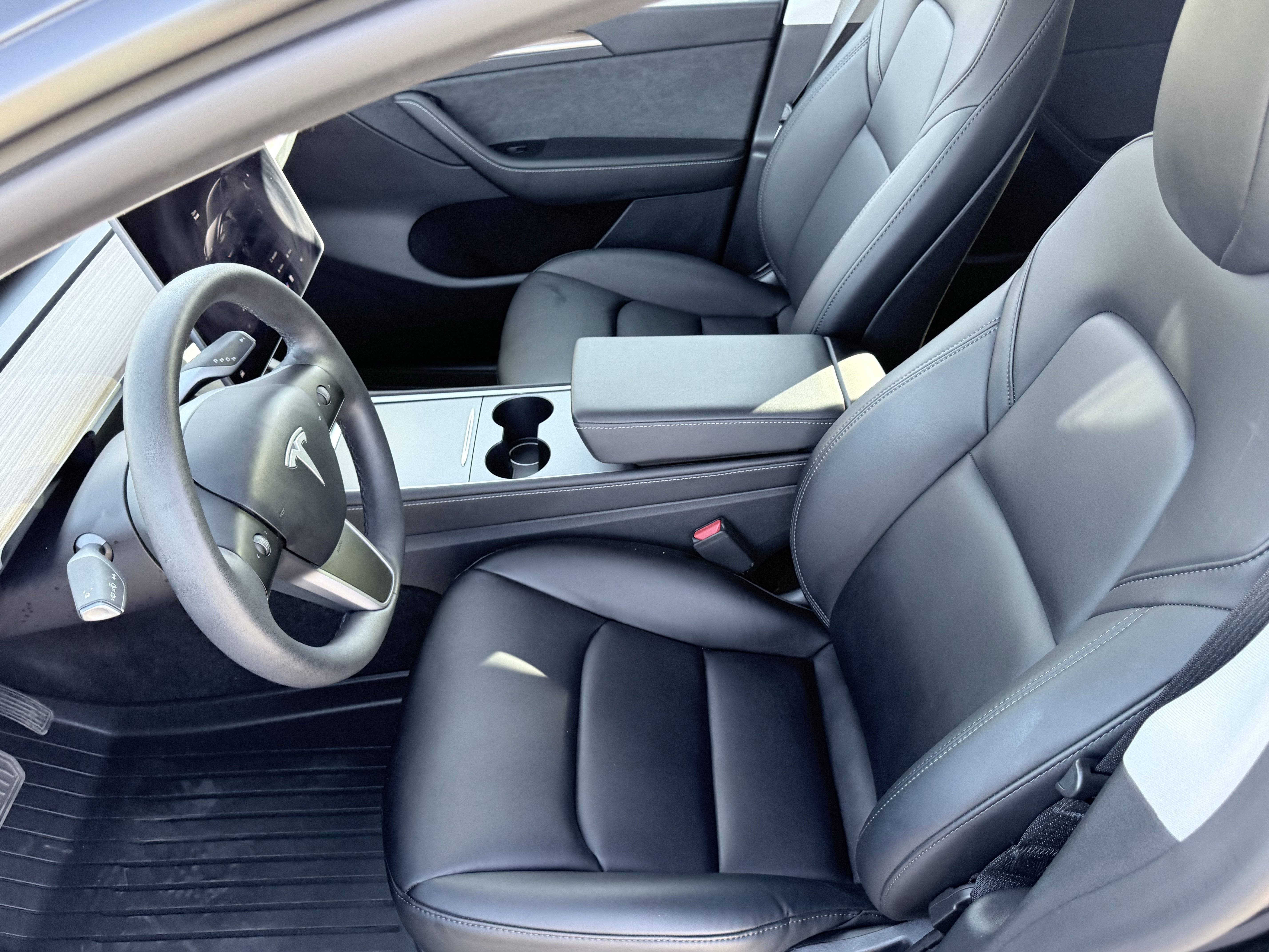 Used 2025 Tesla Model Y Long Range image 22