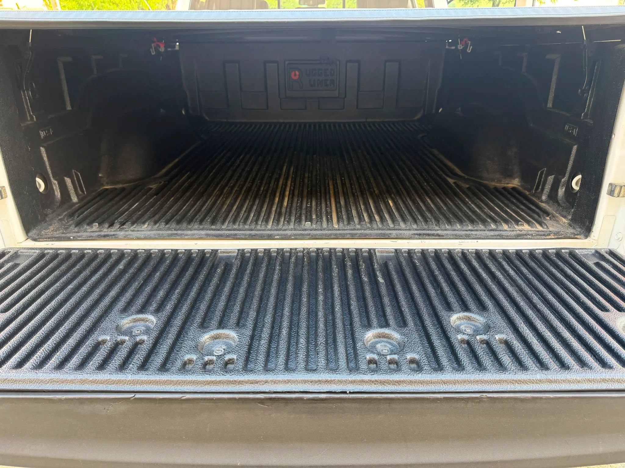 Used 2017 RAM 1500 Laramie RWD image 27