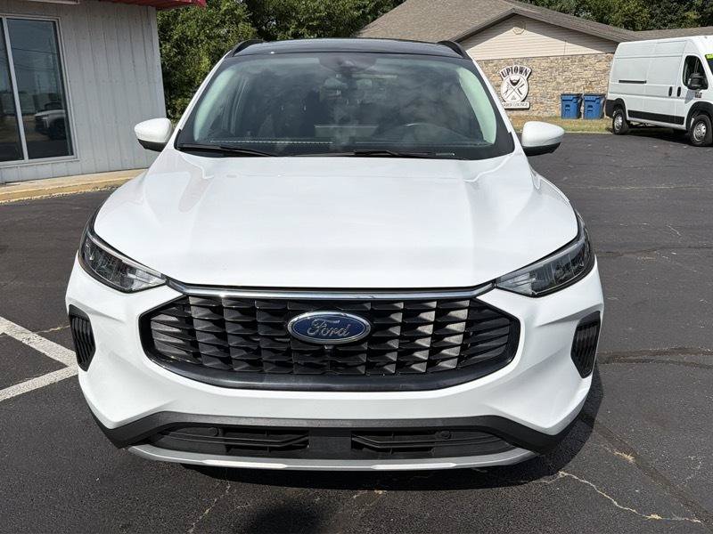 Used 2024 Ford Escape Active w/ Tech Pack #2 FWD image 2