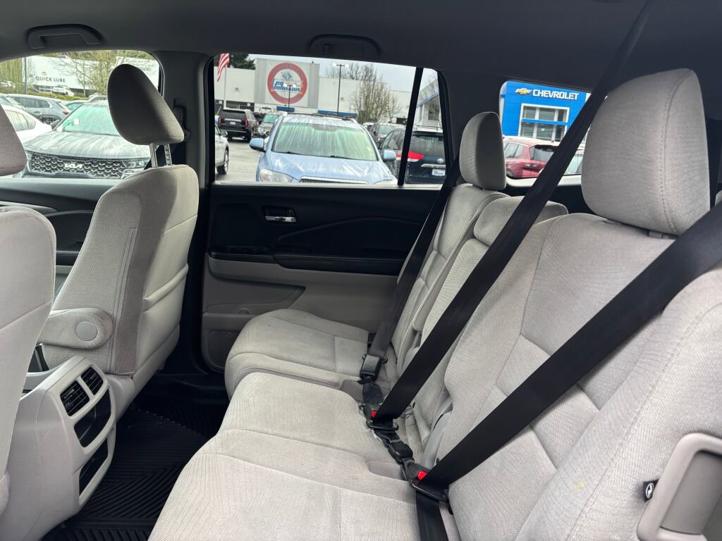 Used 2016 Honda Pilot LX image 13