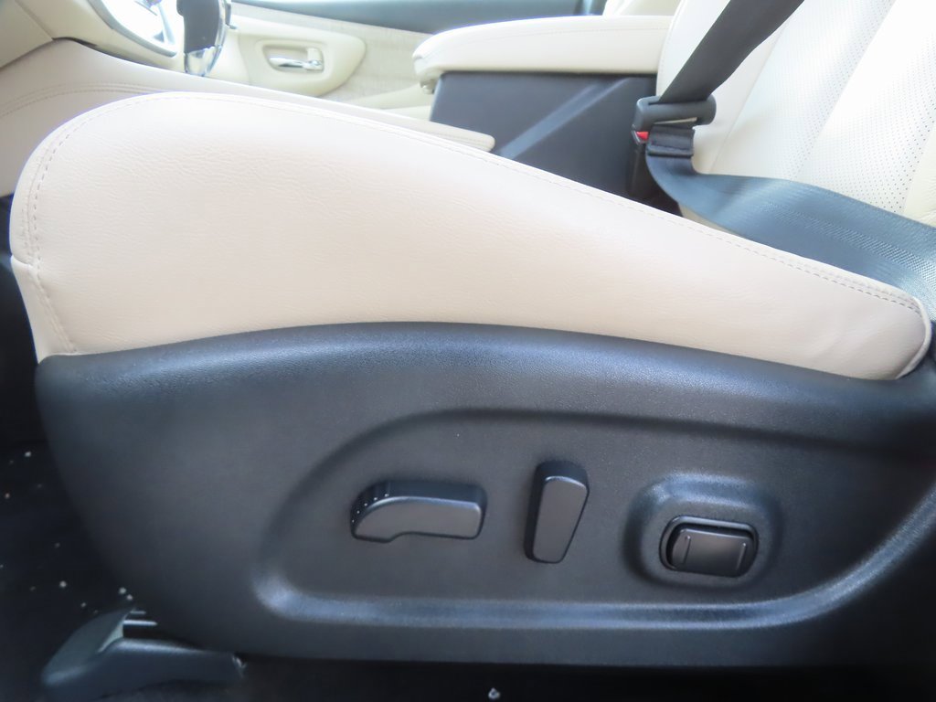 Used 2024 Nissan Murano SL image 8