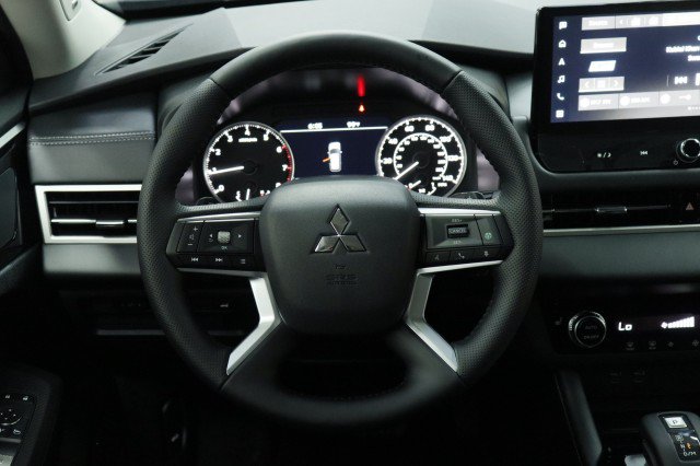New 2026 Mitsubishi Outlander SE FWD image 20