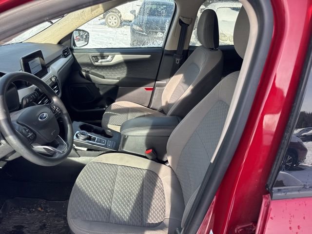 Used 2020 Ford Escape SE image 6