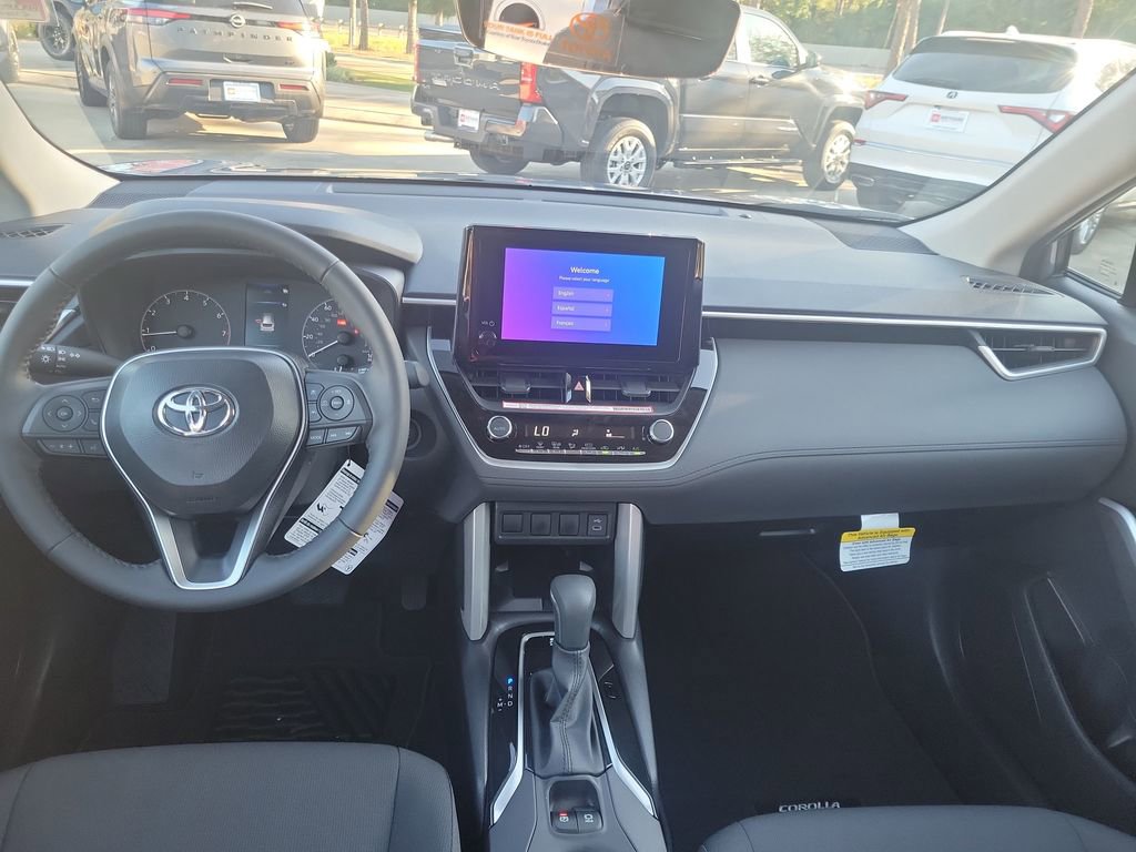 Certified 2025 Toyota Corolla Cross LE image 18