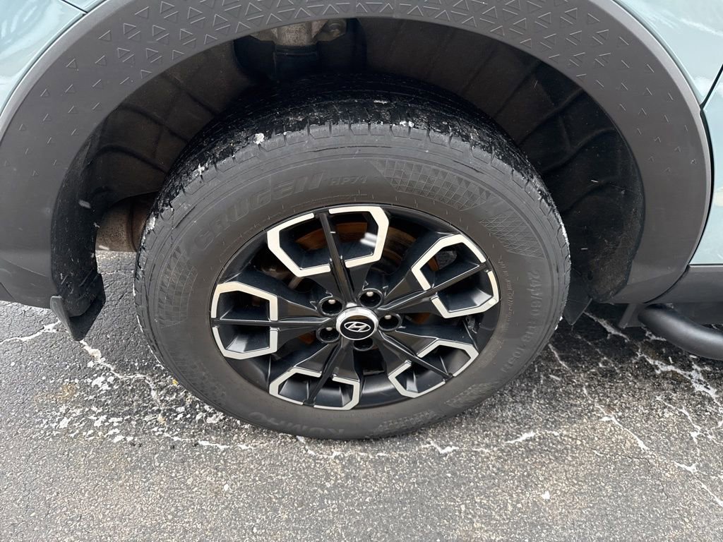 Used 2023 Hyundai Santa Cruz SEL Premium image 13