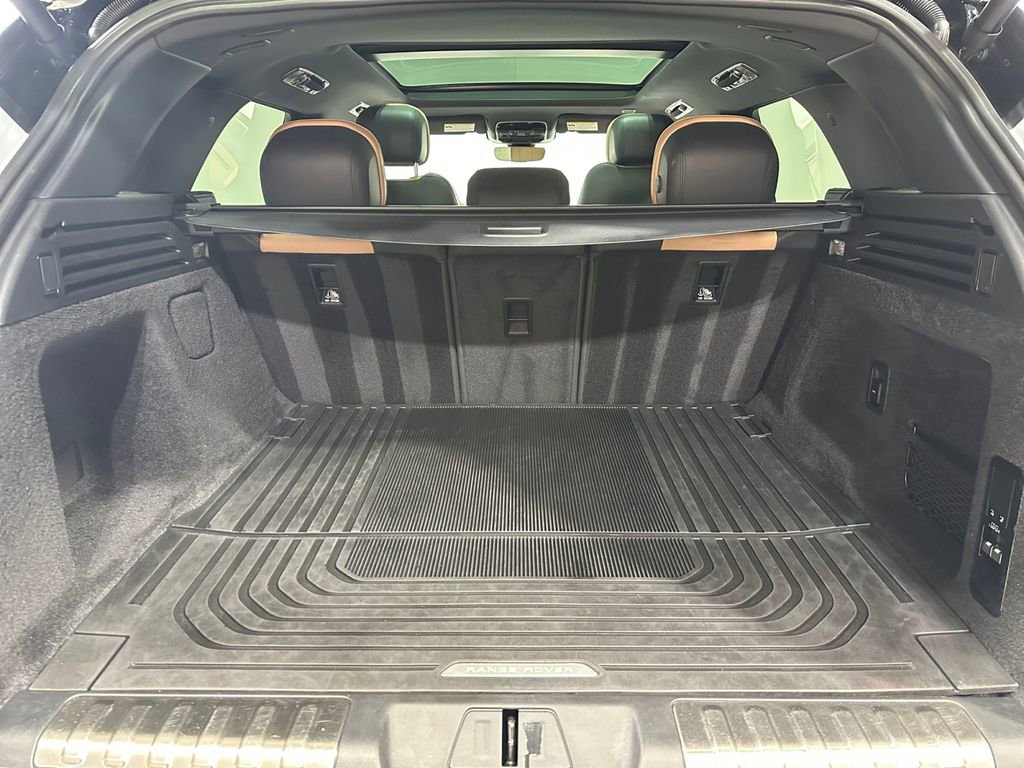 Used 2024 Land Rover Range Rover Sport Dynamic SE image 11