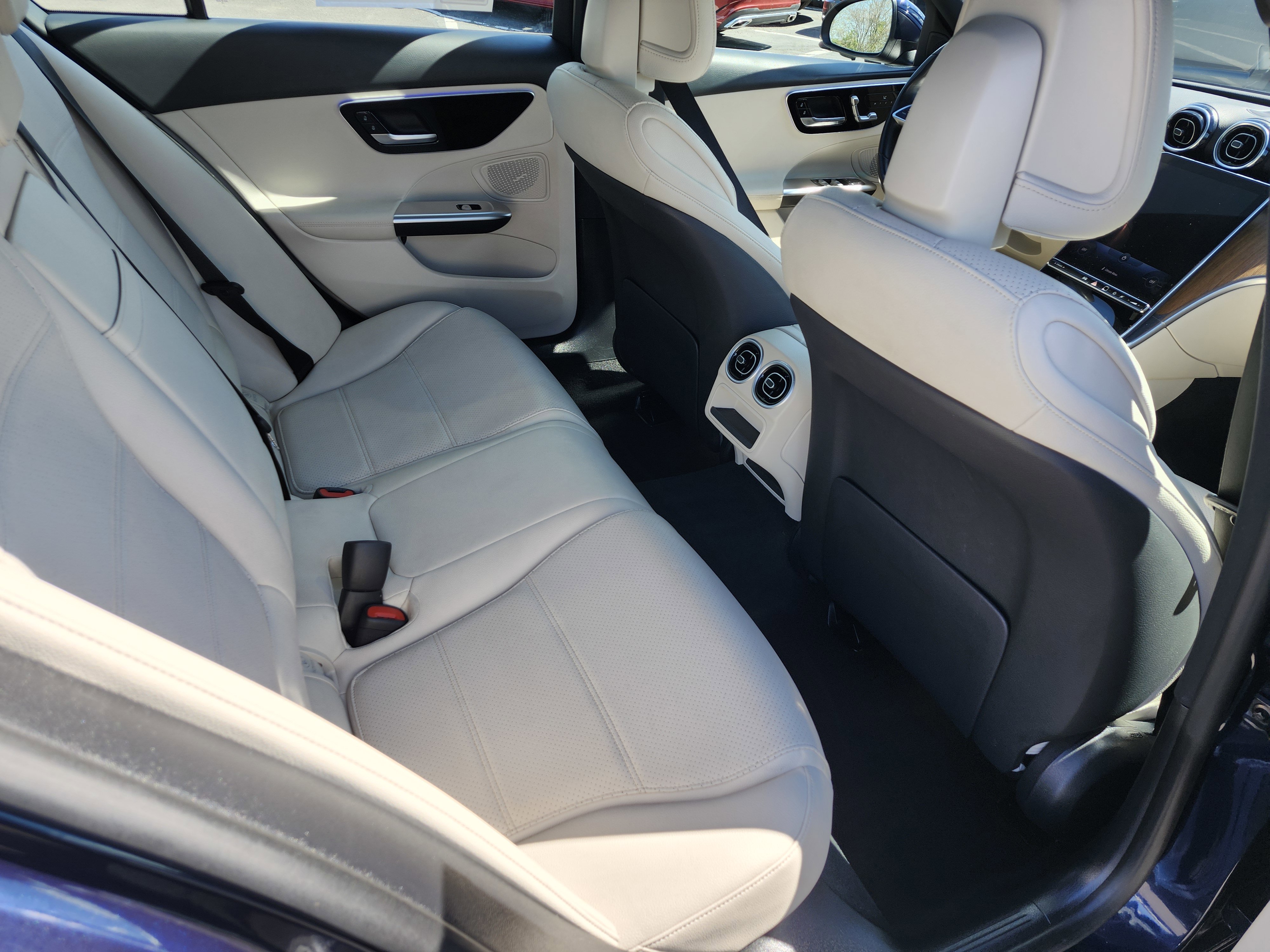 Used 2022 Mercedes-Benz C 300 4MATIC Sedan image 23