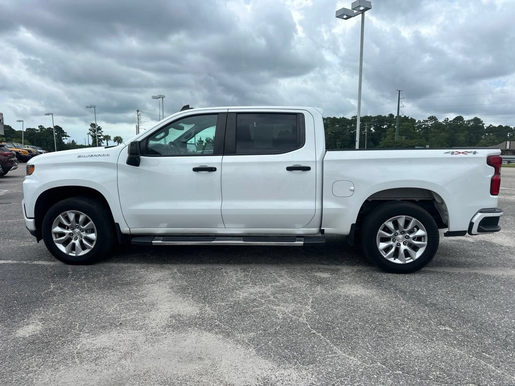 Used 2020 Chevrolet Silverado 1500 Custom w/ Custom Value Package AWD/4WD image 6