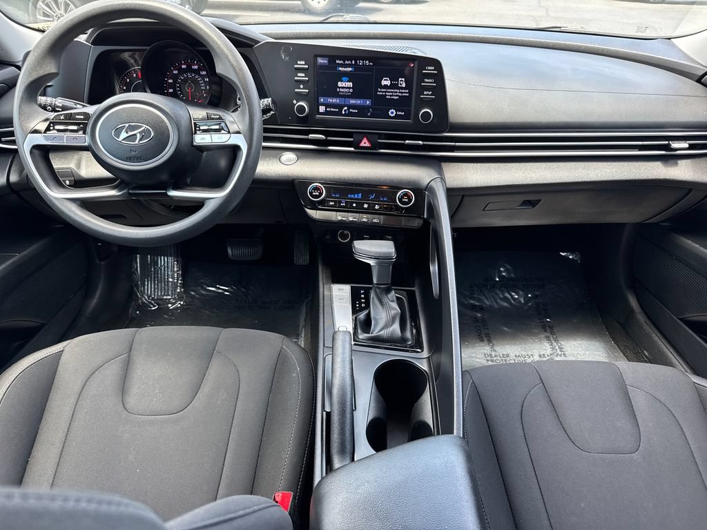 Used 2023 Hyundai Elantra SEL FWD image 19