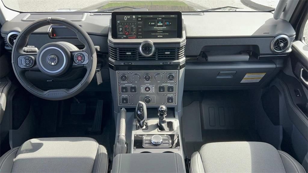 Used 2025 INEOS Grenadier Base image 13