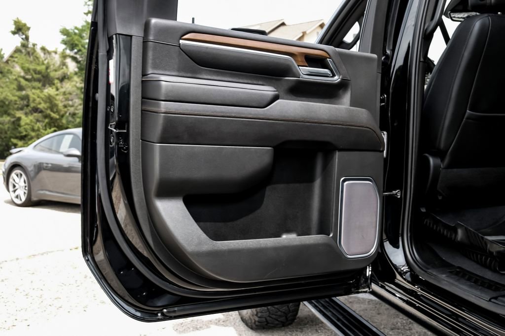 Used 2024 Chevrolet Silverado 2500 High Country w/ High Country Premium Package image 58