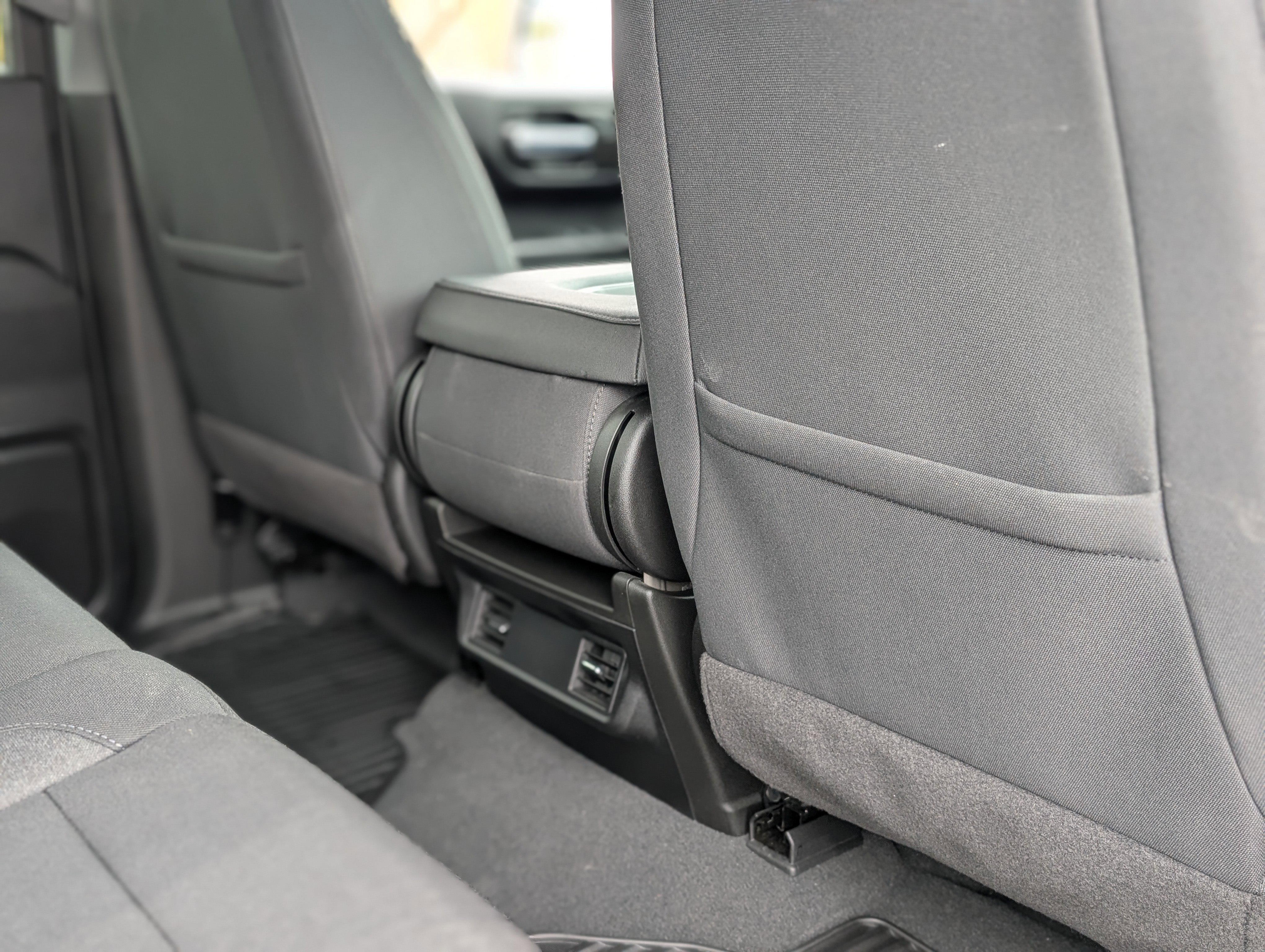 Used 2023 Chevrolet Silverado 1500 Custom image 36