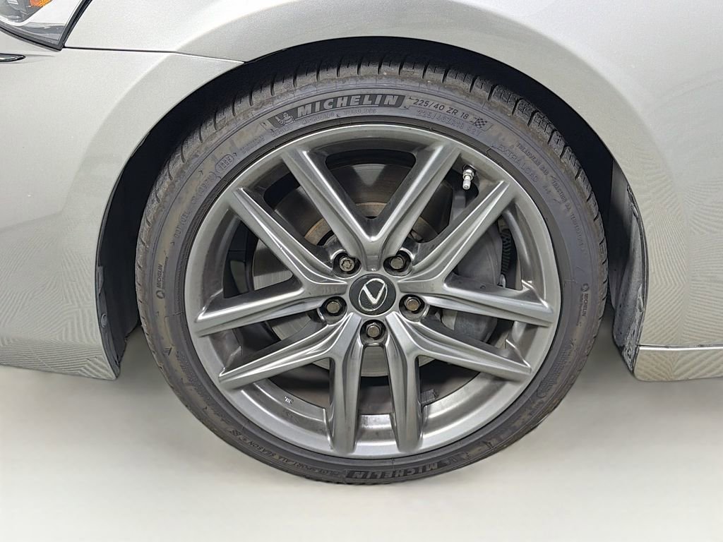 Used 2020 Lexus IS 350 F Sport w/ F Sport Package RWD image 34