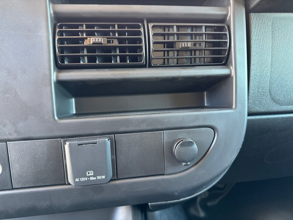 New 2025 GMC Savana 2500 w/ Driver Convenience Package RWD image 35