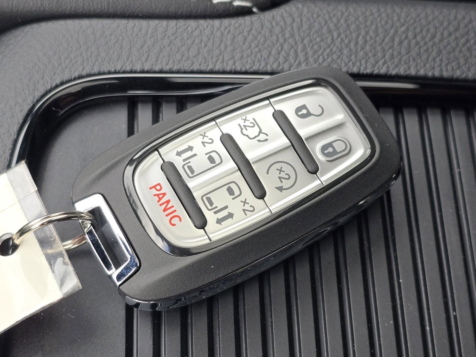 New 2026 Chrysler Pacifica Limited image 19