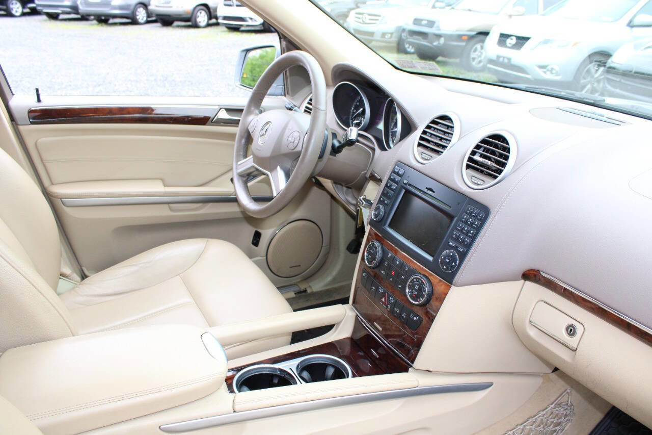 Used 2011 Mercedes-Benz GL 450 GL 450 4MATIC AWD 4dr SUV image 12