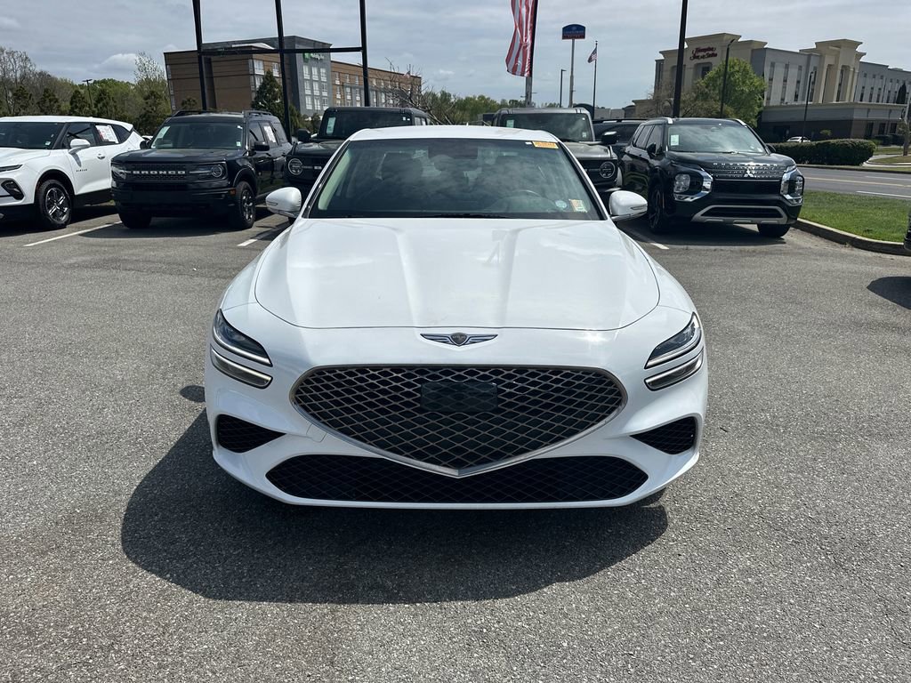 Used 2025 Genesis G70 2.5T image 2