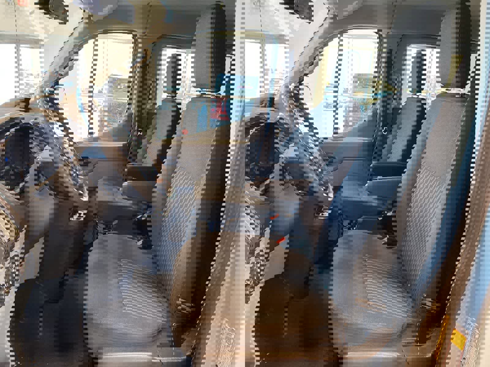 Used 2019 Ford Transit 150 XLT image 11