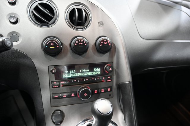 Used 2007 Pontiac Solstice Convertible w/ Premium Package image 16