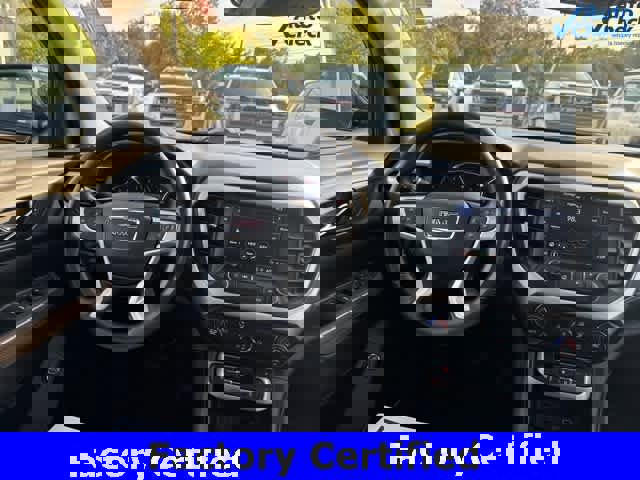 Certified 2023 GMC Acadia SLE w/ Driver Convenience Package image 14