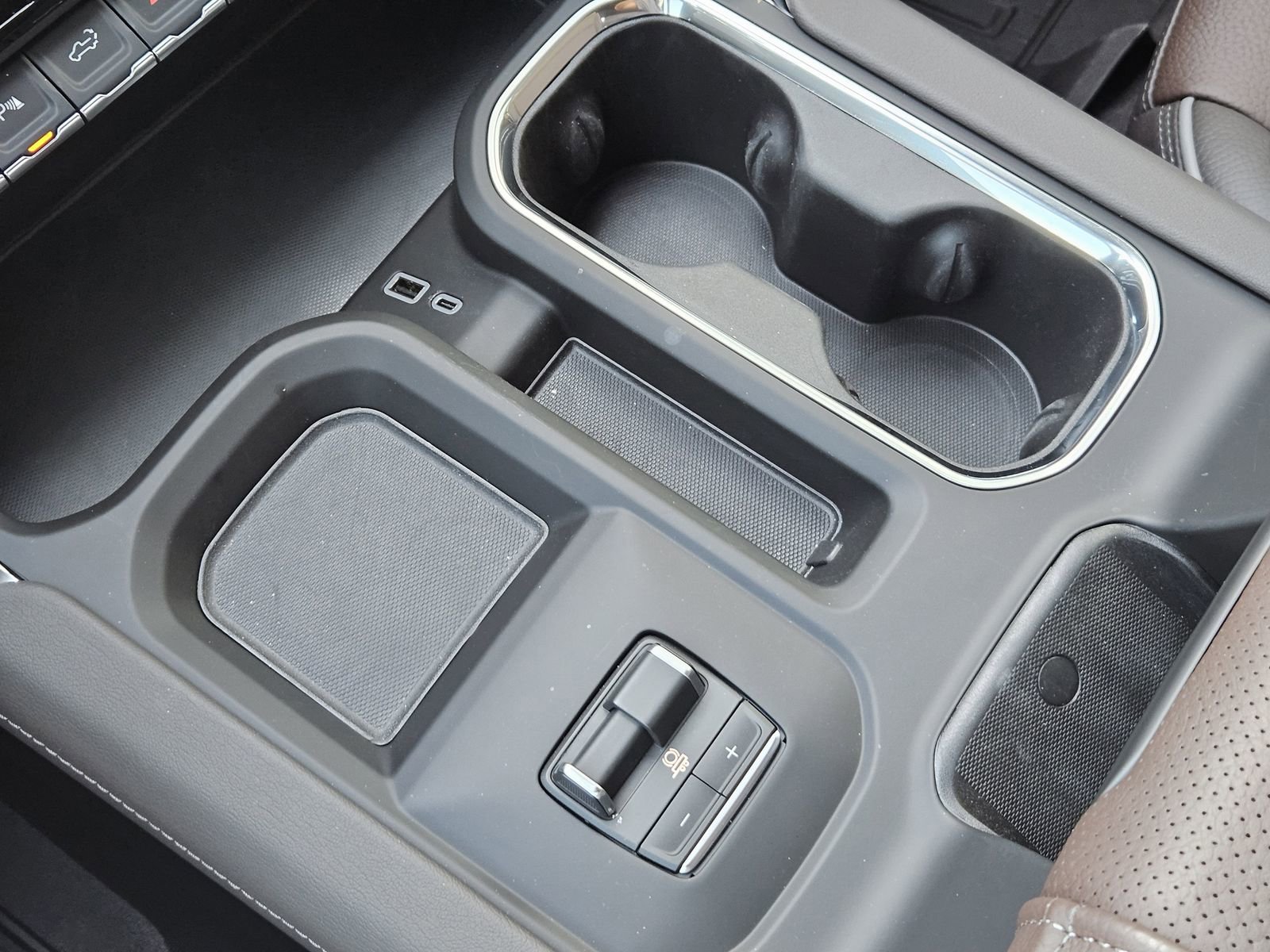 Used 2026 GMC Sierra 2500 Denali w/ Denali Reserve Package image 25