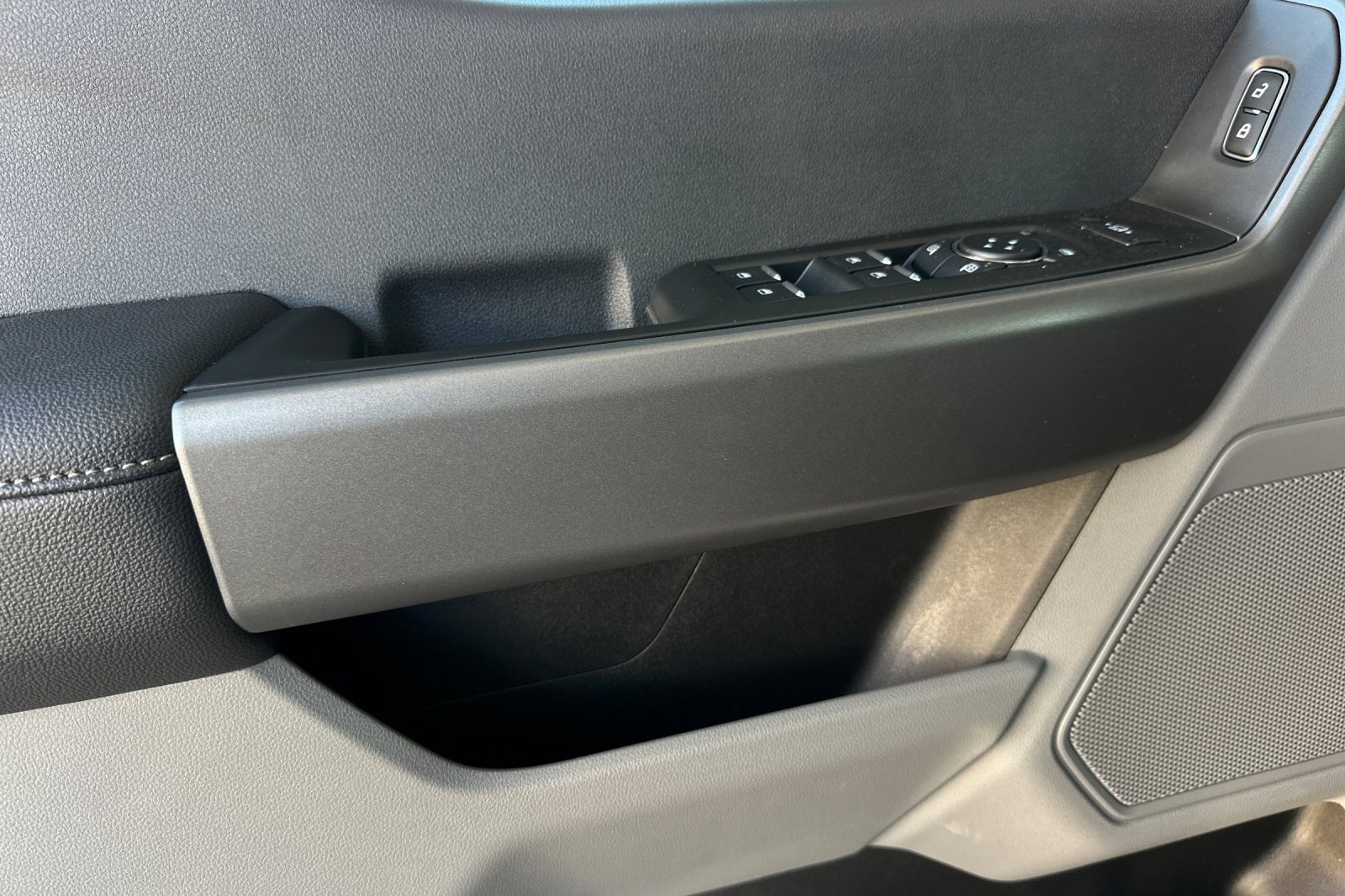 New 2026 Ford F350 XLT image 10