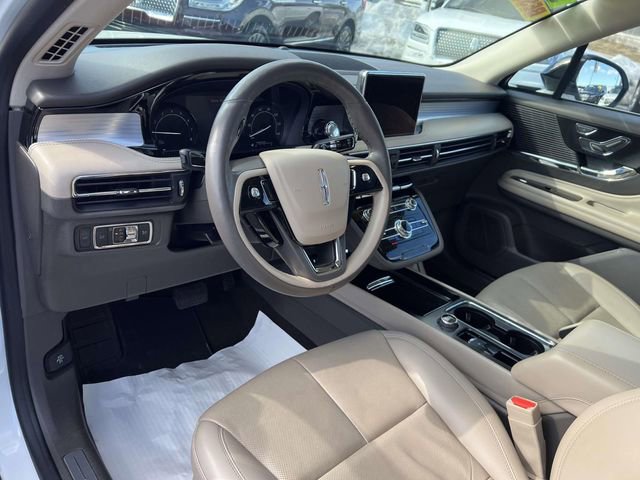 Used 2022 Lincoln Corsair AWD w/ Premium Package image 13