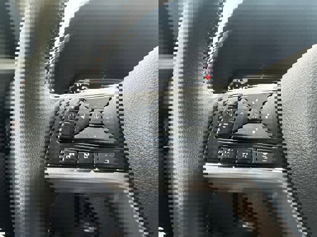 Used 2021 Nissan Sentra SR image 14